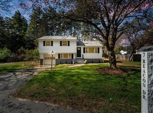7 Beacon Dr, Merrimack, NH 03054