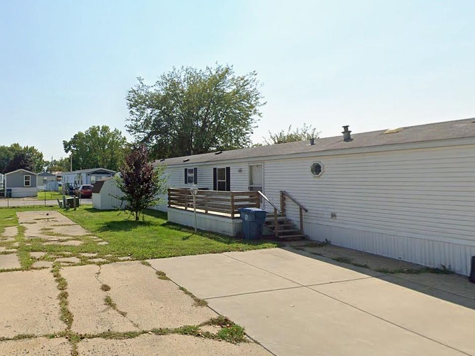 1st image of 2800 Ridge Ave #127