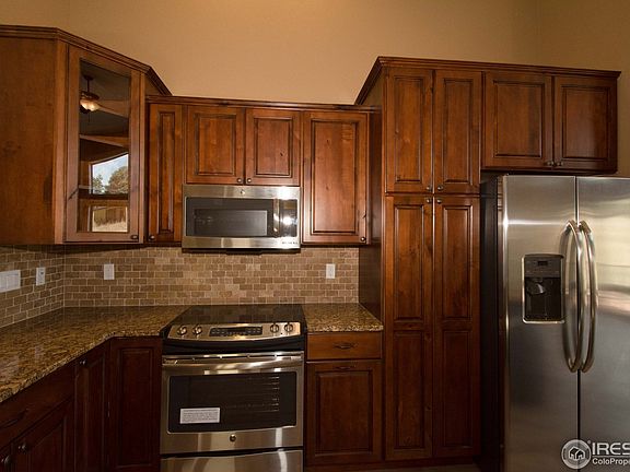 4th image of 716 Columbine Dr