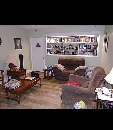 Den/4th bedroom 
