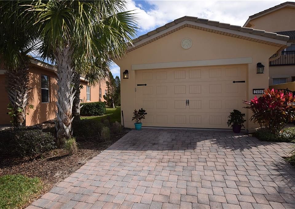 1st image of 2406 Palm Tree Dr