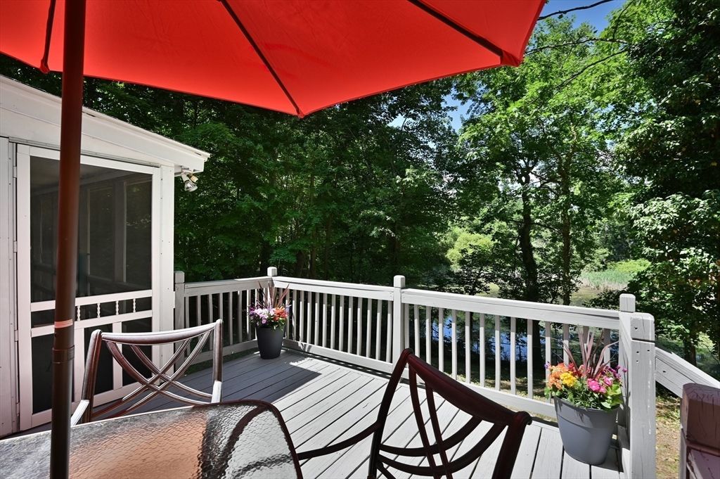 8 Elginwood Rd, Peabody, MA - View 5