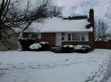 1705 Kelton Ave photo 1