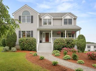 136 Chandler Rd, Andover, MA 01810