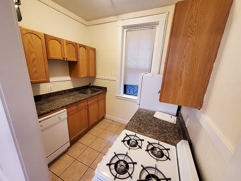 31P #12 Kitchen