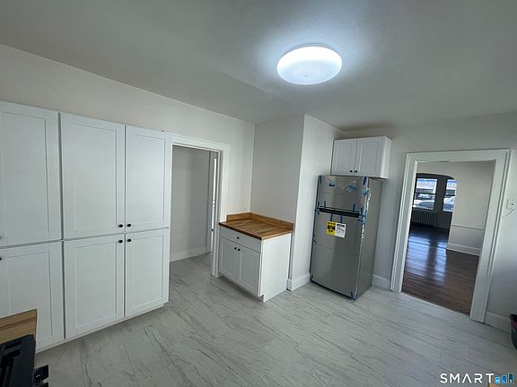 4th image of 21 Gorham Avenue