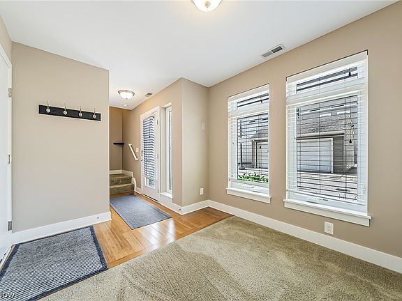 4th image of 7528 Beach Ct