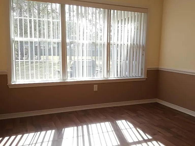 502 Meadow Ln — Photo 52