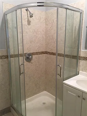 Rented by Avenue Sotheby's International Realty | media 9