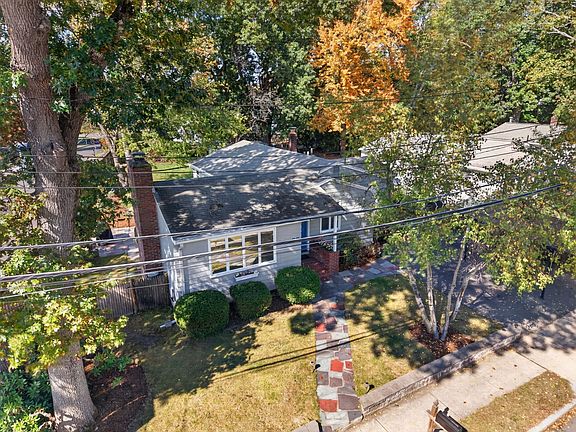 2nd image of 23 Birch Rd