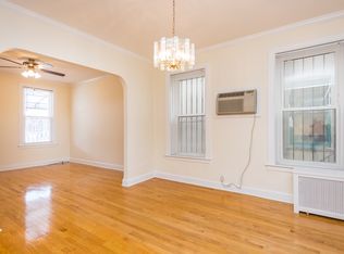 2337 26th St #1, Astoria, NY 11105