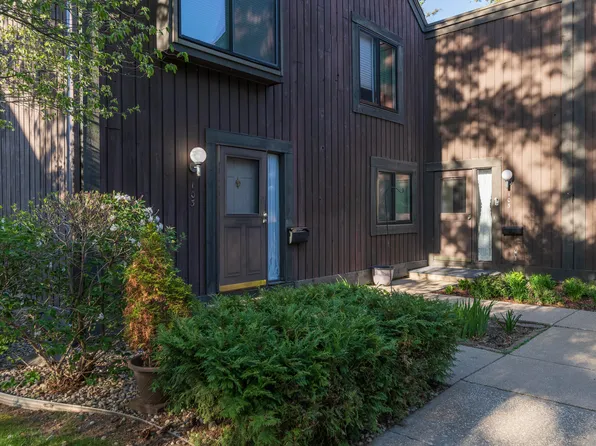 105 Inverness Ct #79, Kalamazoo, MI 49006