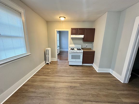 5th image of 71 Willis St #1B