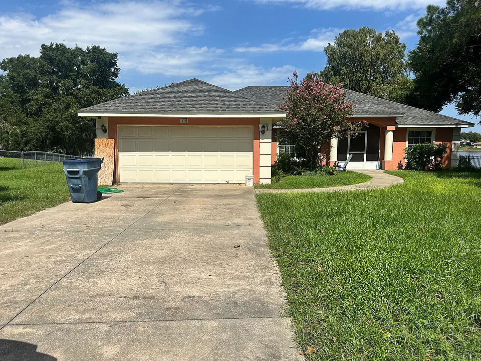 427 Oak View Dr