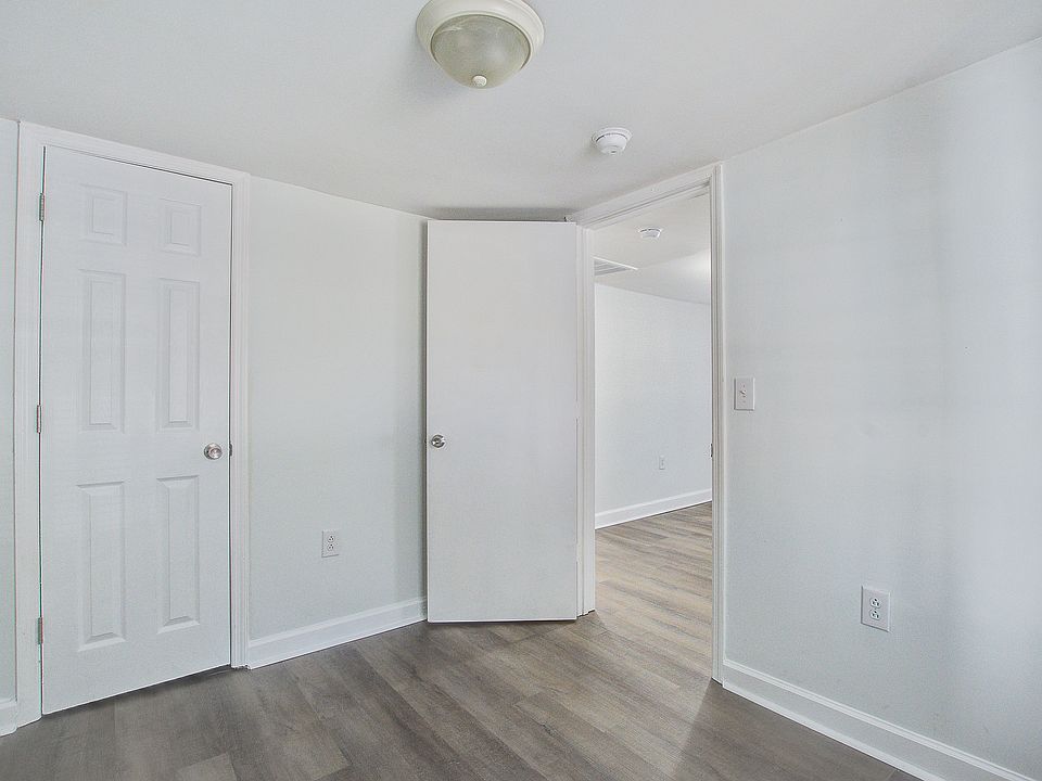 1st image of 4716 Mint Ave