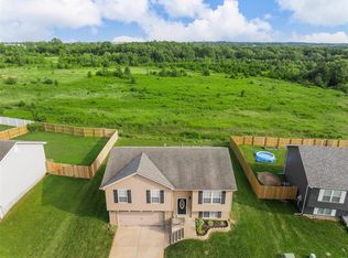 117 Chestnut Ridge Dr, Wright City, MO 63390