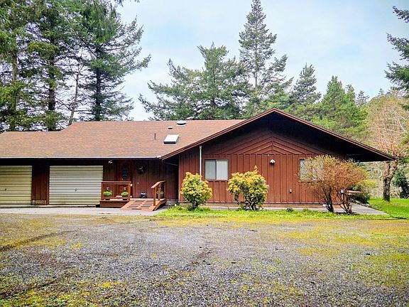 2nd image of 94474 Riley Creek Way