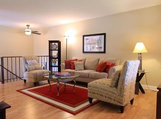 7260 Bagpipe Blvd, Eden Prairie, MN 55346
