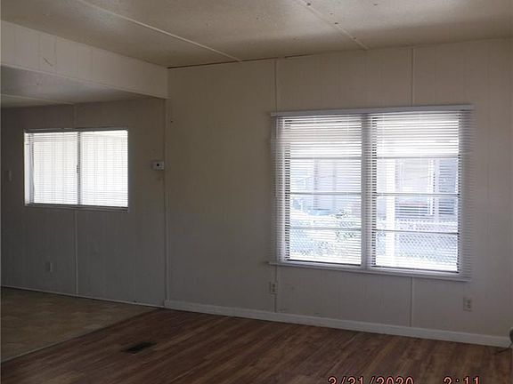 4th image of 1790 Hualapai Dr
