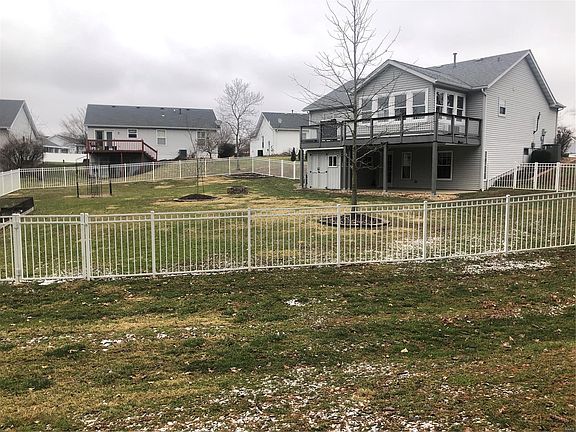 3rd image of 219 Bayhill Blvd