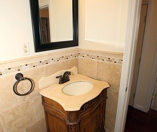 4th image of 6 Tara Dr Unit 1