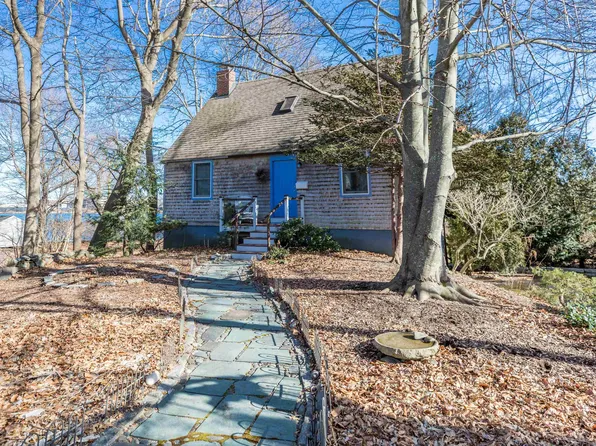 166 Clinton Street, Portsmouth, NH 03801