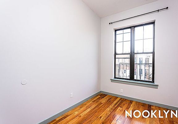 5th image of 295 Harman St APT 2L