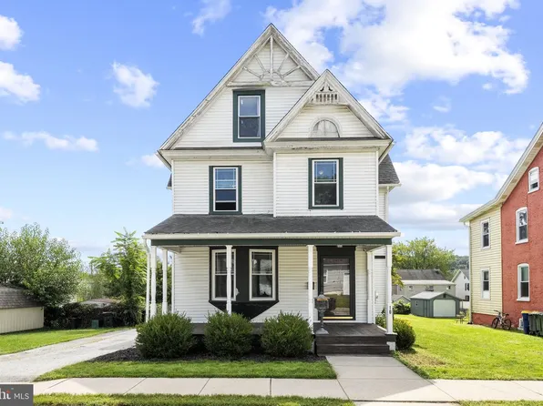10 Broad St, Christiana, PA 17509
