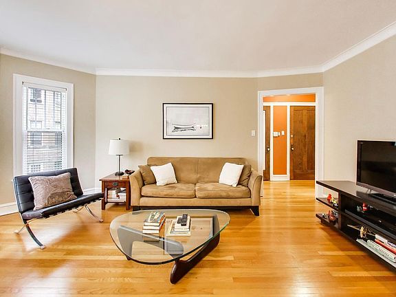 4th image of 719 Hinman Ave APT 1W
