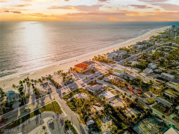 121 Connecticut St, Fort Myers Beach, FL 33931