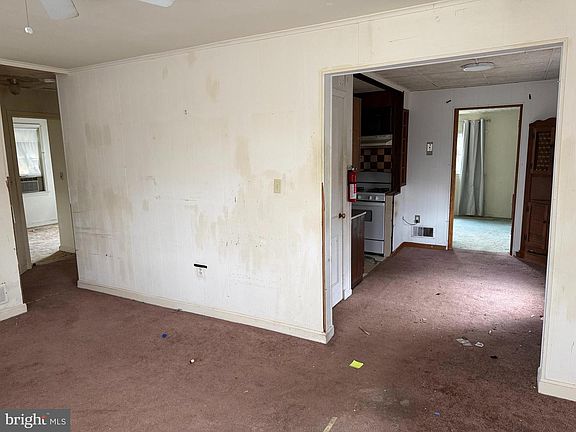 4th image of 10703 Inwood Ave