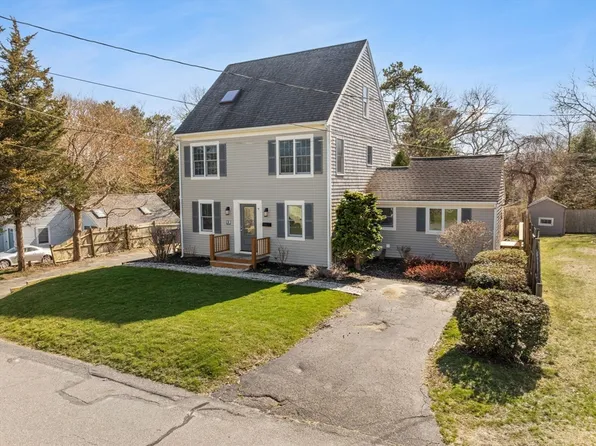 13 Alderberry Rd, Bourne, MA 02532