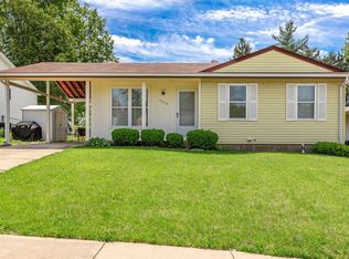 1238 Kings Trail Ln, Fenton, MO