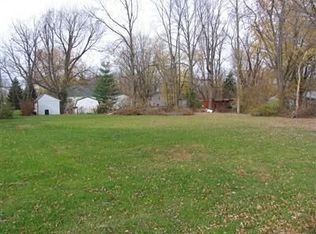 532 Treadway Blvd, Sheffield Lake, OH 44054