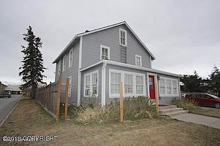 2nd image of 333 W Evergreen Ave