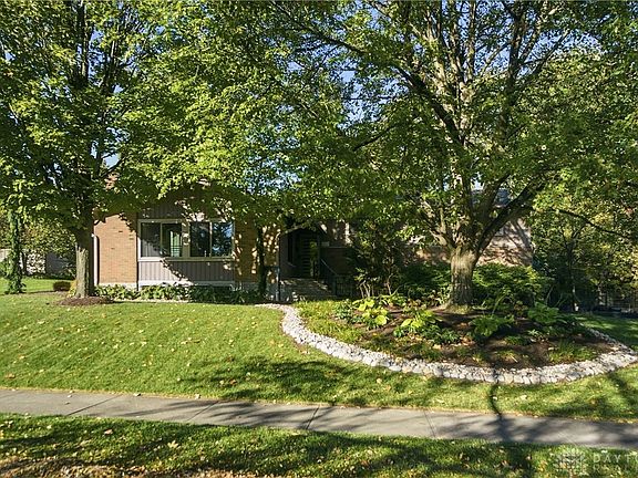3rd image of 4817 Ackerman Blvd