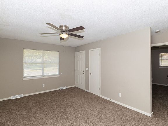 5th image of 5707-5709 NE 51st St