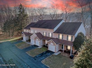 74B Arrowwood Dr, East Stroudsburg, PA 18302