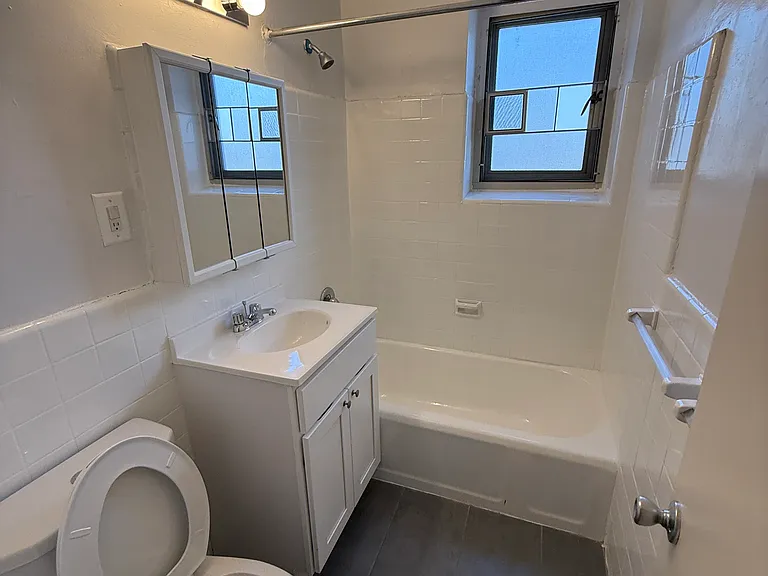193-15A 73rd Ave #2B — Photo 11