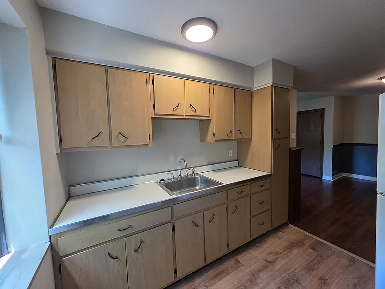 201 E Swissvale Ave #8 — Photo 9