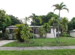 890 NW 34th Way, Fort Lauderdale, FL 33311