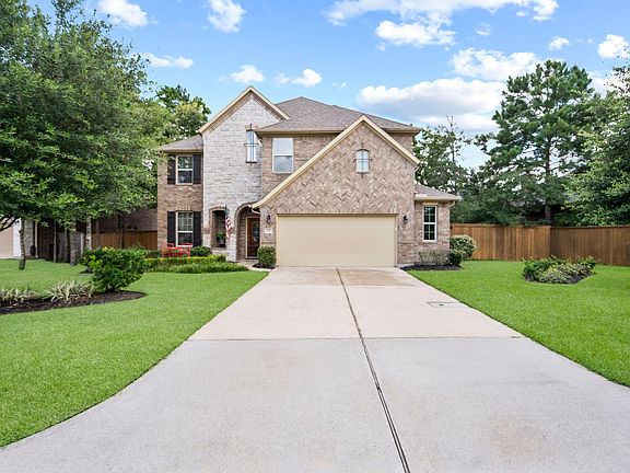2nd image of 236 Soaring Pines Pl