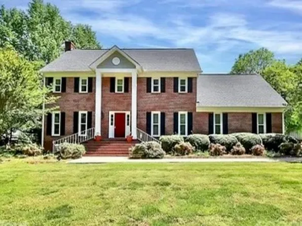 9020 Bartlett Rd, Mint Hill, NC 28227