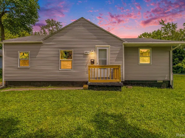 3913 Cuthbertson St, Flint, MI 48507