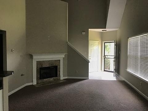 5th image of 7882 Autumn Creek Dr