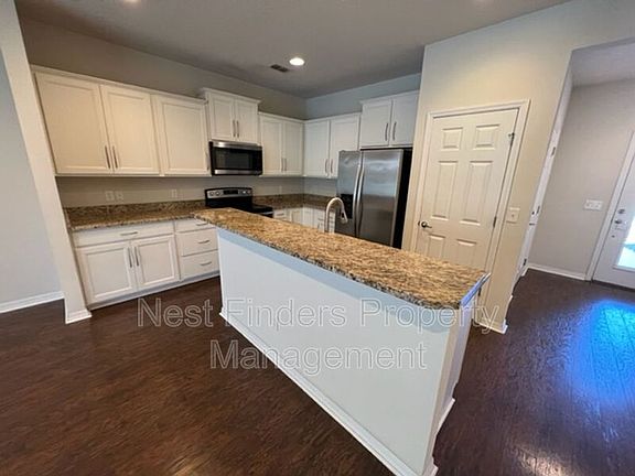 4th image of 7003 Butterfly Ct