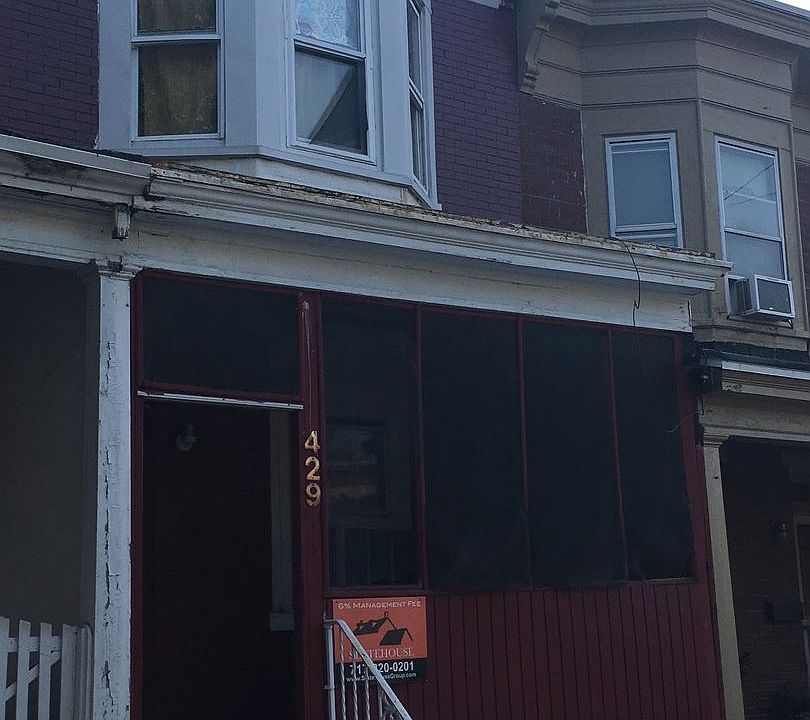 2nd image of 429 Crescent St