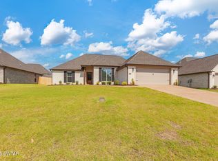 423 Fairway Blvd, Jackson, TN 38305