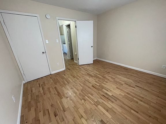 4th image of 59 N Park Ave #B