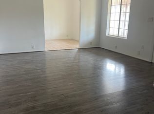 430 W Plum St, Compton, CA 90222